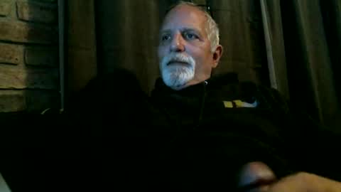 azjohnny online show from 11-22-25, 02:43