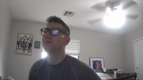 Snapshot of azsurfer39 chatting on 09-18-25, 03:58 azsurfer39 online show from 09-18-25, 03:58