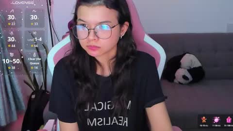 Azu  online show from 03-26-26, 12:17