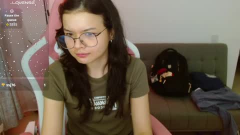 Azu  online show from 04-23-26, 01:18