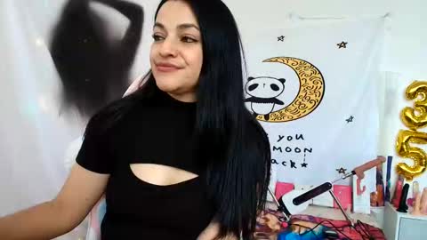 Azucena R online show from 06-03-26, 04:45