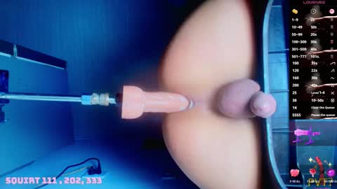 Snapshot of azul_poppi chatting on 10-15-25, 06:19 earandel online show from 10-15-25, 06:19
