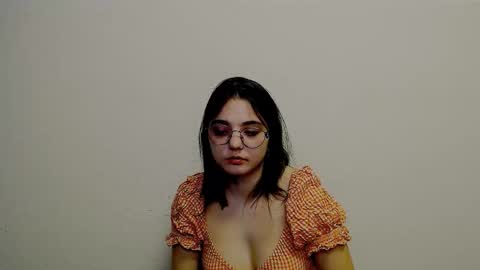 azumi_chan_ online show from 01-08-26, 10:34