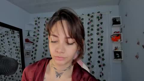 azumi saan online show from 11-30-25, 02:37