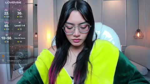 Azura online show from 11-14-25, 08:07