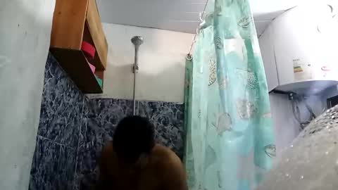 Snapshot of b3b3latino chatting on 11-19-25, 01:44 B3B3LATINO online show from 11-19-25, 01:44