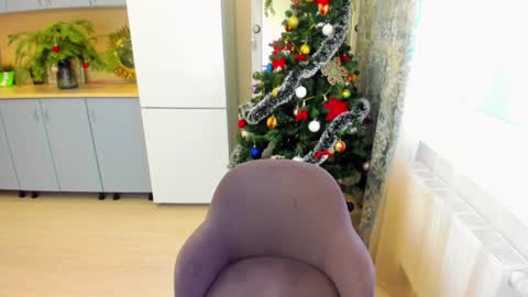 Snapshot of b_bonya_m chatting on 12-28-24, 07:55 Bonya online show from 12-28-24, 07:55