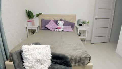 Snapshot of b_bonya_m chatting on 01-16-25, 05:00 Bonya online show from 01-16-25, 05:00