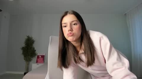 Monica online show from 10-24-25, 12:52