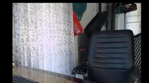 Snapshot of baba_yaga___ chatting on 02-11-25, 05:47 Jake online show from 02-11-25, 05:47