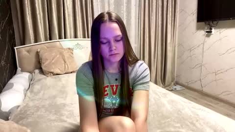 Anny Simpson online show from 11-04-25, 01:10