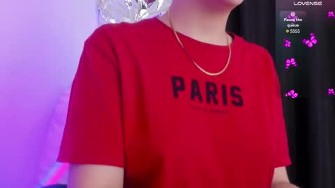 Queen B online show from 10-17-25, 05:15