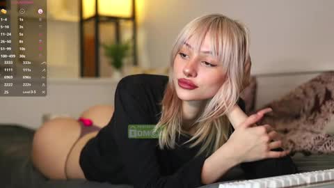 Hey  Im your angel Holly online show from 03-11-25, 05:57