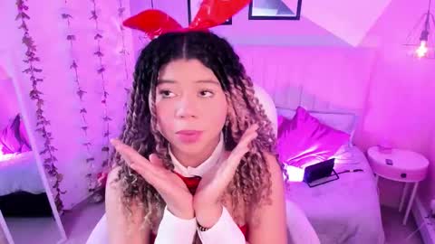 baby__kitty_ online show from 11-17-25, 07:52