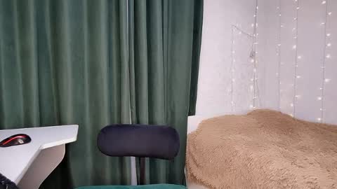 Alis online show from 04-19-26, 06:10