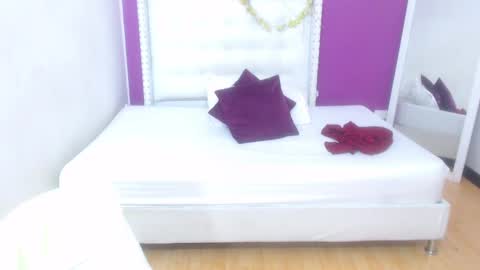 valentina online show from 03-12-25, 12:47