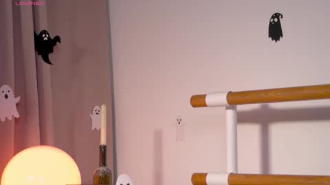 Cristy online show from 10-19-25, 06:14