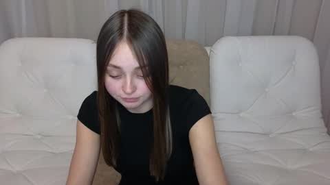 Snapshot of baby_emmaa chatting on 02-27-25, 08:31 Baby emmaa online show from 02-27-25, 08:31