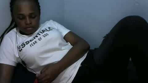 baby_fayyan online show from 01-13-26, 06:57