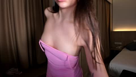 Snapshot of baby_for_daddy18 chatting on 12-04-24, 01:53 Call me baby real name Eva online show from 12-04-24, 01:53