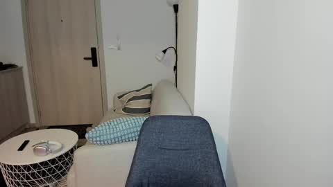 Snapshot of baby_for_daddy18 chatting on 02-17-25, 02:04 Call me baby real name Eva online show from 02-17-25, 02:04