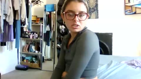 baby_girls2224 online show from 04-27-26, 07:28