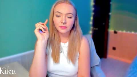 Snapshot of baby_kiku chatting on 11-13-25, 11:14 Heyy Im Kikuuu Im so energetic Catch my vibe online show from 11-13-25, 11:14