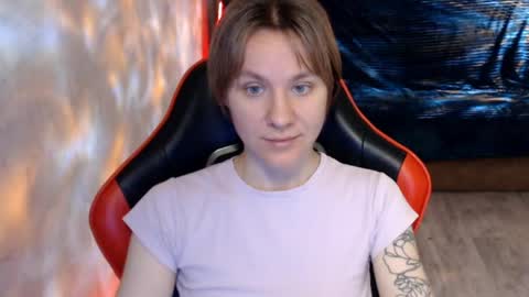 Snapshot of baby_kitte chatting on 05-27-26, 03:36 baby_kitte online show from 05-27-26, 03:36
