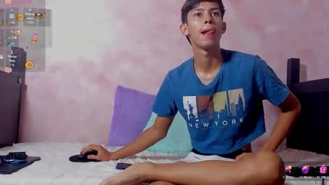 Snapshot of baby_noaht chatting on 05-15-26, 11:17 baby_noaht online show from 05-15-26, 11:17