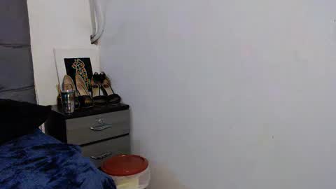 Snapshot of baby_sexgirl_ chatting on 02-19-25, 06:11 Daniella Soto online show from 02-19-25, 06:11