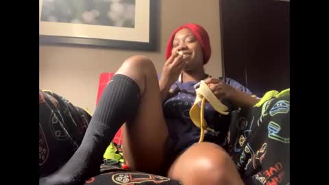 baby_tsunami online show from 12-25-24, 04:54