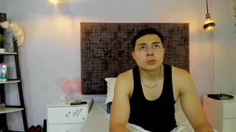 baby West online show from 03-05-26, 08:16