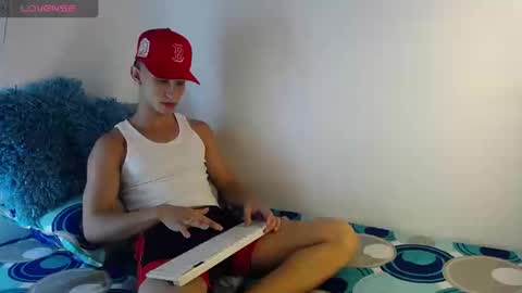 Snapshot of babyandy_x chatting on 09-24-25, 08:56 babyandy_x online show from 09-24-25, 08:56