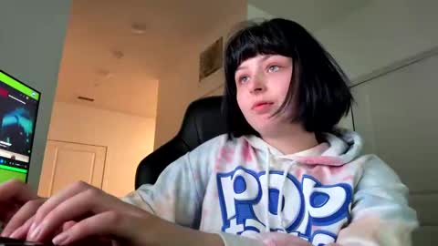 babybray online show from 10-23-25, 05:33