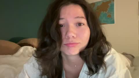 Snapshot of babybunnny chatting on 06-17-26, 05:32 ava online show from 06-17-26, 05:32