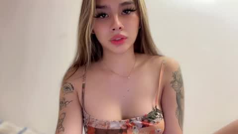 Snapshot of babyclarats chatting on 08-01-26, 05:29 Clara online show from 08-01-26, 05:29