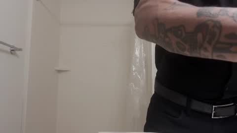 Snapshot of babydaddiii808 chatting on 06-18-26, 05:08 DADDY online show from 06-18-26, 05:08