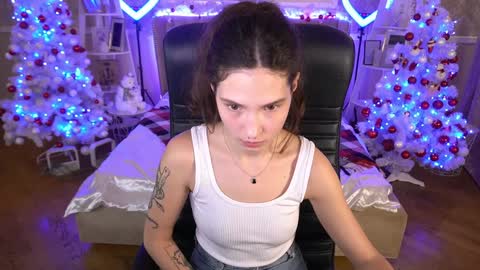 Snapshot of babyflowerr chatting on 12-28-24, 05:55 Sasha online show from 12-28-24, 05:55