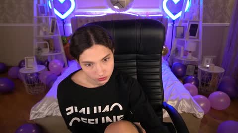 Snapshot of babyflowerr chatting on 01-15-25, 11:19 Sasha online show from 01-15-25, 11:19