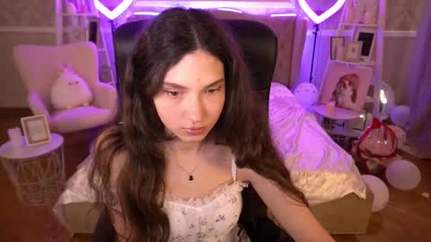 Snapshot of babyflowerr chatting on 03-06-25, 04:08 Sasha online show from 03-06-25, 04:08