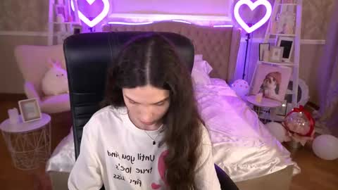 Snapshot of babyflowerr chatting on 03-07-25, 02:25 Sasha online show from 03-07-25, 02:25