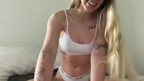 Miley King online show from 01-08-26, 08:22