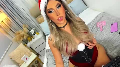 Snapshot of babygoddess4u chatting on 12-28-24, 04:20 ASK ME IN PM online show from 12-28-24, 04:20