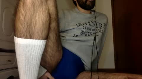 Snapshot of babyhardy chatting on 12-05-24, 10:23 Tom A. online show from 12-05-24, 10:23
