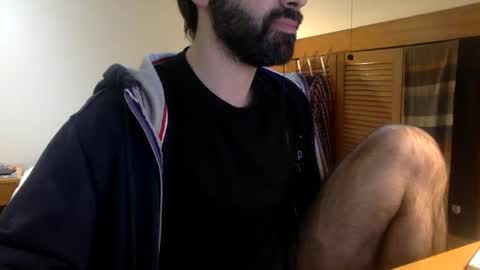 Snapshot of babyhardy chatting on 12-18-24, 12:18 Tom A. online show from 12-18-24, 12:18