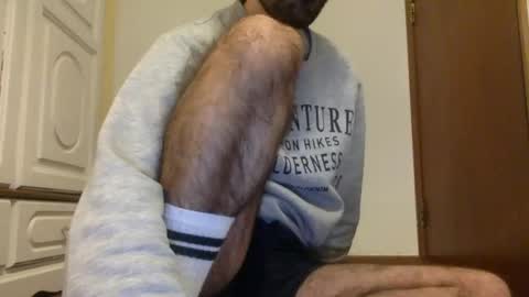 Snapshot of babyhardy chatting on 01-02-25, 10:55 Tom A. online show from 01-02-25, 10:55