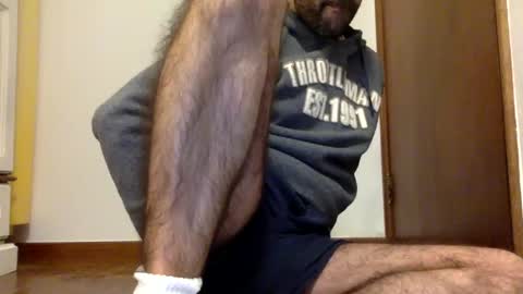 Snapshot of babyhardy chatting on 01-30-25, 11:34 Tom A. online show from 01-30-25, 11:34