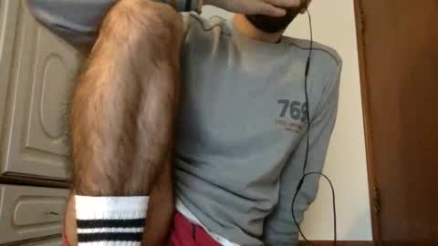 Snapshot of babyhardy chatting on 02-13-25, 09:20 Tom A. online show from 02-13-25, 09:20