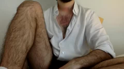 Snapshot of babyhardy chatting on 09-13-25, 11:10 Tom A. online show from 09-13-25, 11:10