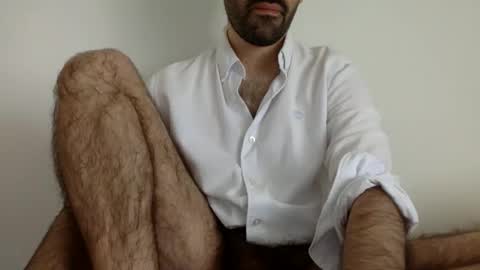 Snapshot of babyhardy chatting on 10-26-25, 11:49 Tom A. online show from 10-26-25, 11:49